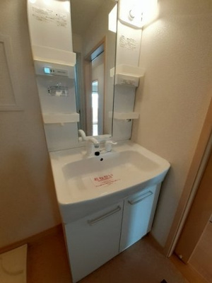 【洗面所】 | グランリーオＢ | ゆったりとスペースのある洗面所