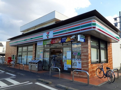 【周辺】 | メロウＡ | セブンイレブン福山手城店まで400m