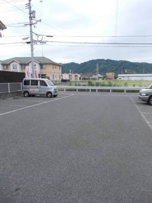 【駐車場】 | サンハイツ近田Ａ | 駐車場完備です