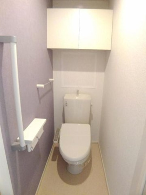 【トイレ】 | エクイティ | 落ち着いた色調のトイレです