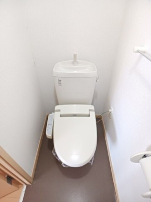 【トイレ】 | リバーサイドヒルズＡ | コンパクトで使いやすいトイレです