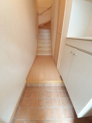 【玄関】 | ボニートＡ | 収納もある玄関です