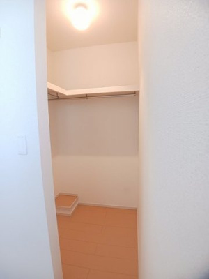【収納】 | シルフィード津之郷 | たっぷりとした収納スペースです