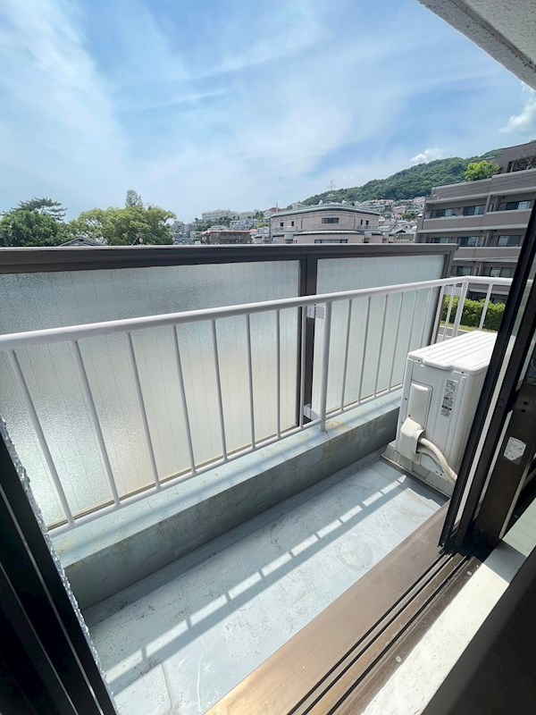 ライフイン芦屋弐番館のバルコニー