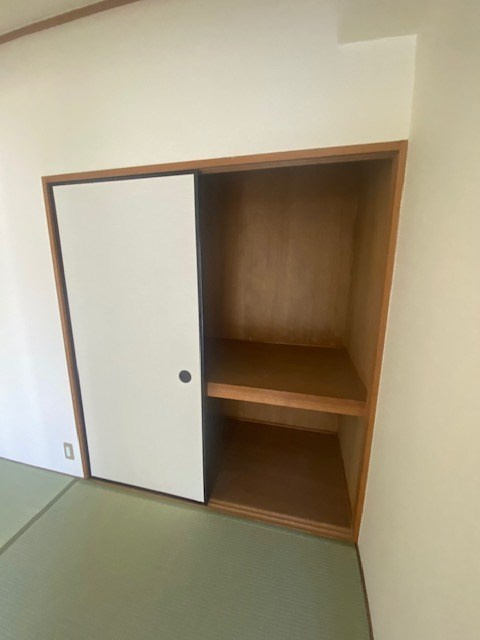 エレガンテ本山の収納