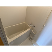 コンパクトで使いやすいお風呂です