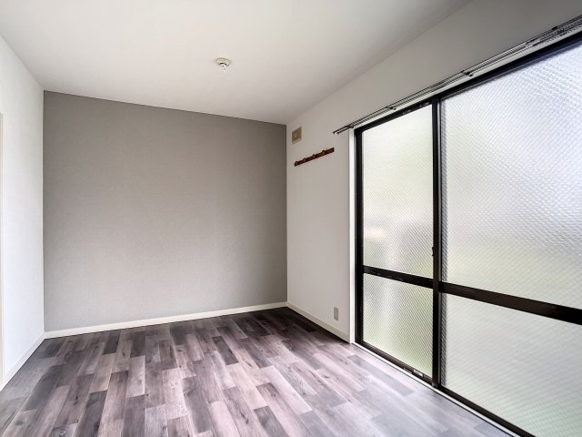広々とした洋室です