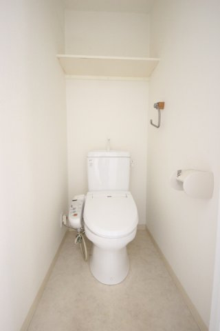 清潔感のあるトイレです