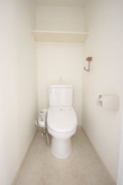 清潔感のあるトイレです