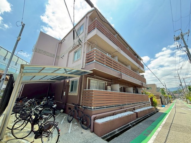 ハイネス門戸の外観