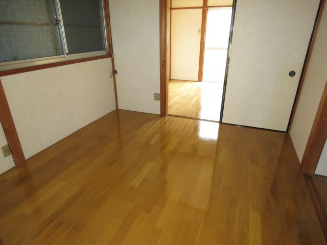 日浦ハイツの洋室|反転タイプ