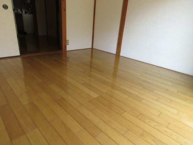 日浦ハイツの洋室|反転タイプ