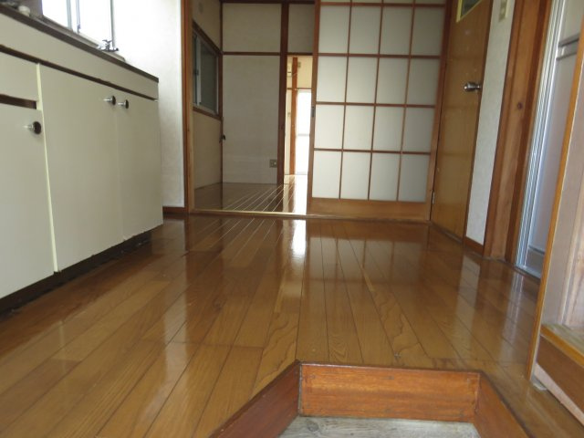 日浦ハイツの玄関|反転タイプ