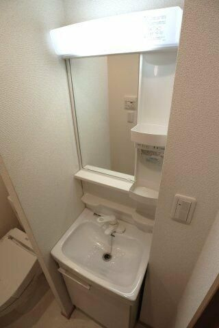 ベイルーム六浦Ｂ棟の洗面所