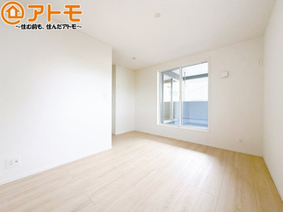 【寝室】 | 沼津市三枚橋第1　新築一戸建て　全1棟 | 毎日すごす部屋の広さや陽当りも気になるポイントですね！現地で体感してみてください♪