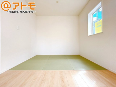 【内装】 | 沼津市三枚橋第1　新築一戸建て　全1棟 | タタミコーナーは家事の休憩やお子様のおむつ替えにもピッタリ♪