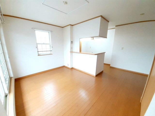 【居間・リビング】 | クレストール葛原 | 使いやすい居間です
