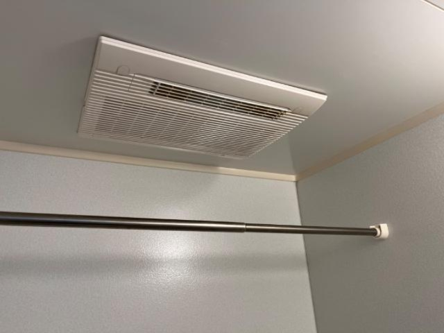 アルメリアの設備|浴室換気暖房乾燥機