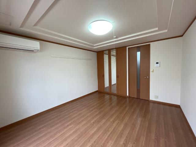 アルメリアの内装|洋室