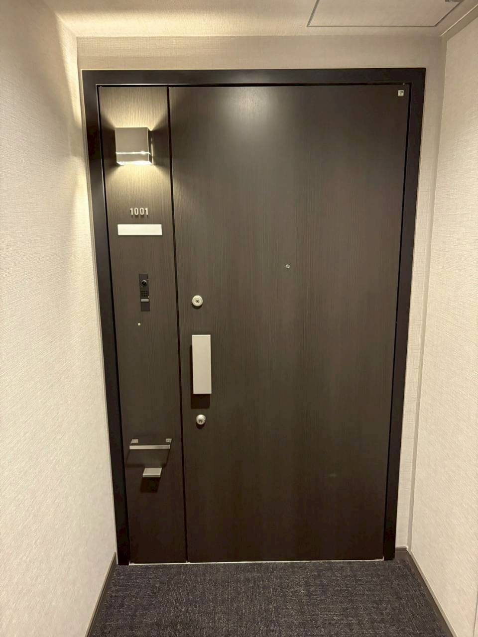 【玄関】
