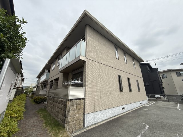 アヴェニーレ西井ノ口の外観