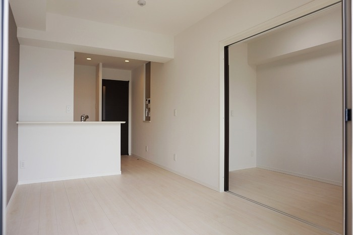 ＲＥＳＩＤＥＮＣＥ ＴＡＣＨＩＢＡＮＡの居間・リビング