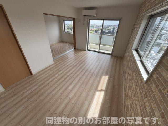 PreciousⅡの居間・リビング
