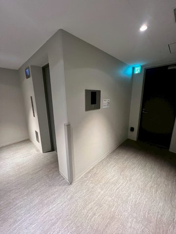 ザ・パークハウス千代田六番町のロビー