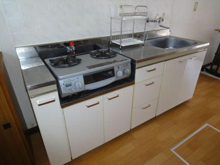 相模原市南区東大沼４丁目のアパートのキッチン