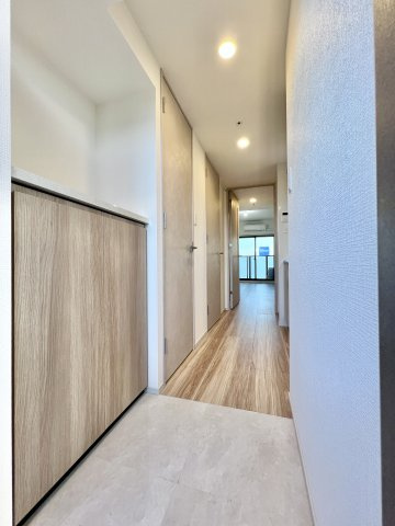 S-RESIDENCE堀田駅前futur(フチュール)の玄関