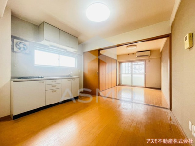 【居間・リビング】 | 日興桜川ハイツ | 同マンション別部屋　参考写真