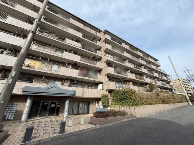ライフウェルズ日進の外観
