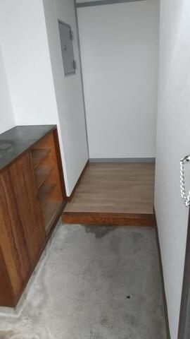きめたマンションの玄関