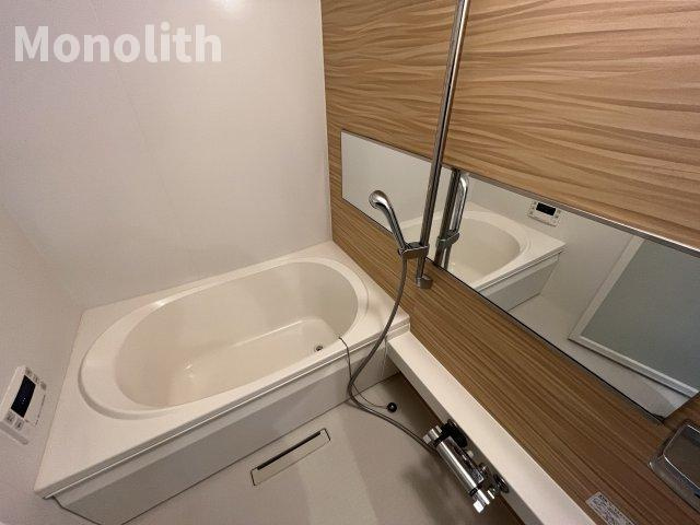 シャーメゾン加茂の浴室