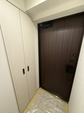 オープンレジデンシア高宮アベニューの玄関