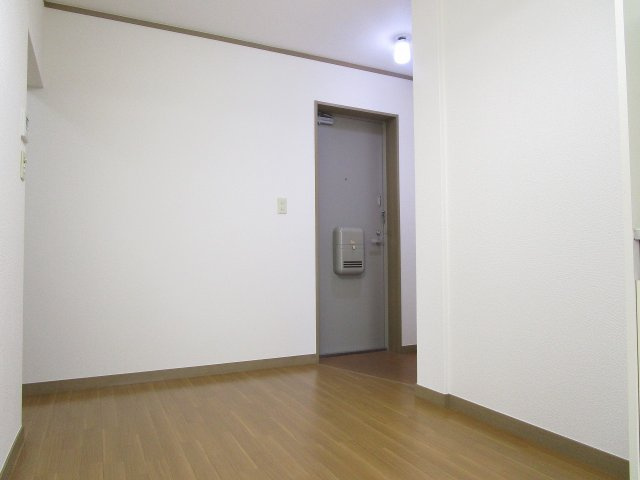 メゾン田戸の居間・リビング