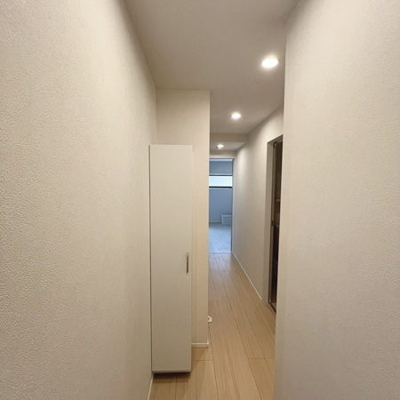 MELLAS 日進Ⅲの玄関