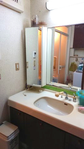 日撫　中古戸建　4LDKの洗面所