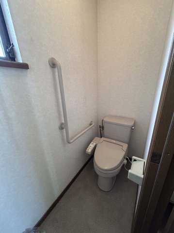 南３丁目　店舗付住宅のトイレ|2階トイレ