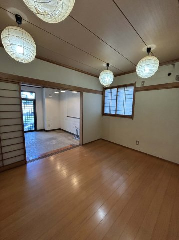 南３丁目　店舗付住宅の居間・リビング|店舗内装