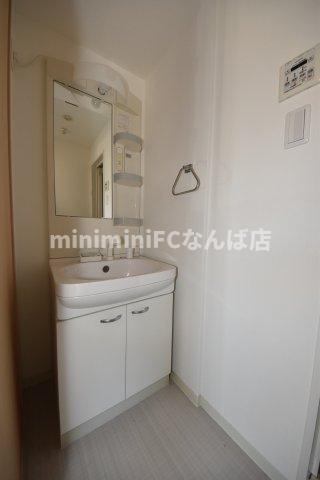 プランドール難波の洗面所