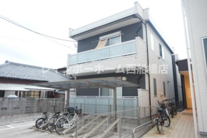 千葉市花見川区検見川町３丁目のアパート