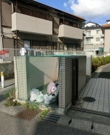 ＡＫビルのエントランス
