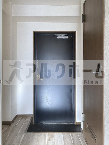 ウイングの玄関