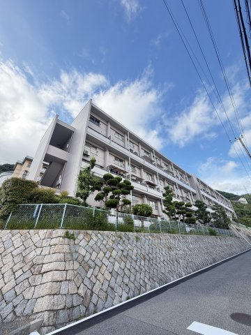 鶴甲コーポ２５号館の外観