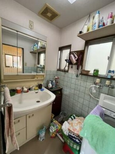 伏見区上板橋町の独立洗面台