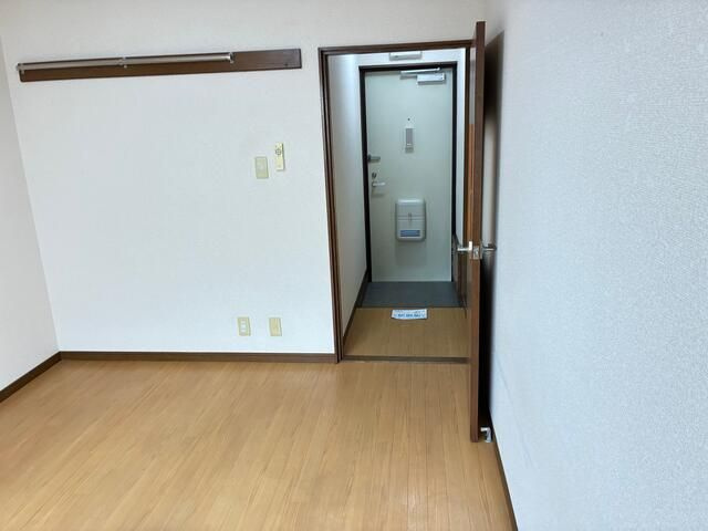 下里ビルの内装