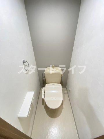大阪市東淀川区東中島１丁目の賃貸マンションのトイレ