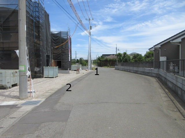 【仲介手数料無料】新築戸建　寄居町用土5290-1（全4棟）の前面道路含む現地写真