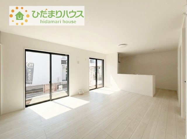 【居間・リビング】 | 取手市野々井01期　新築戸建 | 早くお仕事終わらせて、家に帰りたくなるようなリビングです(^^♪